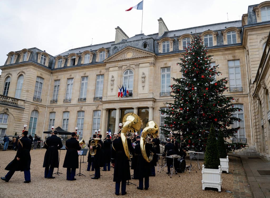 French politics is suffocating the Spirit of Christmas 